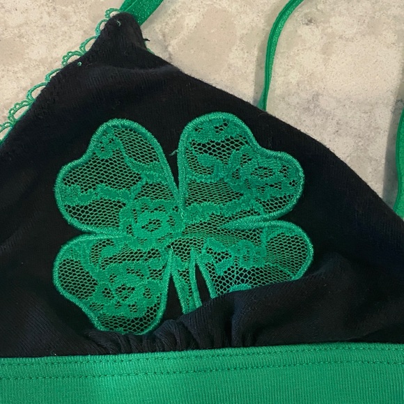 Victoria's Secret Emerald and Black Lace Bralette - Picture 4 of 5